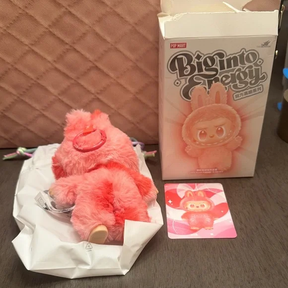 LOVE Big Into Energy Labubu - Picture 2 of 3